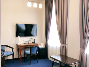 Отель Cronwell Inn Стремянная