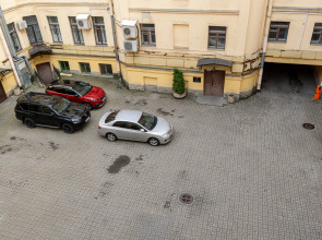 Апартаменты в Доме-Памятнике Дом имени Гоголя в Самом Центре Санкт-Петербурга