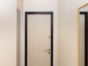 Апартаменты Мини студия в Центре с кухней, душем и большим окном