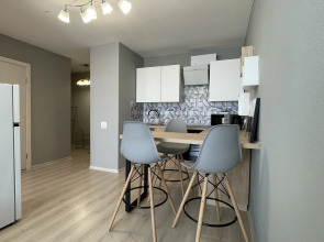 Апартаменты Chicago Aparts на Чемпионов 1 мкр. Солнечный