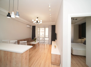 Апартаменты улучшенные с балконом от Sweet Home