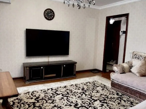 Квартира Гаджиева 164