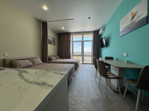 Na Samom Beregu Morya Apartments