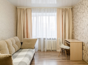 Апартаменты на Сутки на улице Октябрьской 46