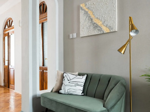 Квартира GM Apartments Новая и тихая Трехкомнатная на Тверской