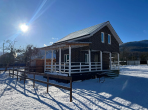 S Baney Khamyshki Guest house
