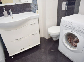 Двухкомнатные Апартаменты Sutki VIP на Кулакова 3