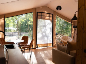 Глэмпинг Хюгге Кэмп Карелия