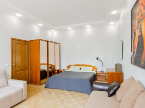 Апартаменты SpbStay с сауной на Невском проспекте 90