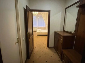 Отель Автор