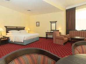 Отель Millennium Airport Hotel Dubai