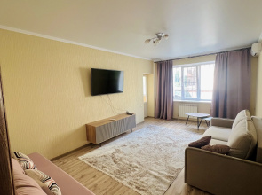 Prostornaya U Podnozhiya Mashuka Flat