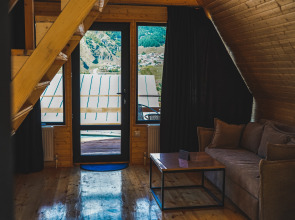 Apartments Luno Cottage