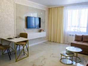 Апартаменты с качелями на 9 этаже