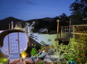 Частный Дом с Бассейном Мансардой и Видом на Горы