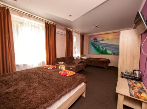 Schastlivy Slon Guest House