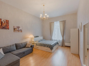 Апартаменты у Эрмитажа 12 гостей Б.Конюшенная 12