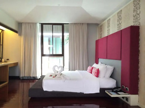 Отель Z Through by The Zign