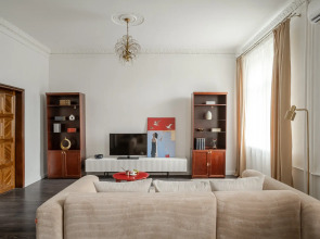 Апартаменты Кварт-Отель, Бережковская Набережная 12