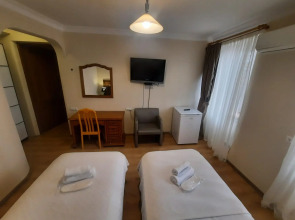 Отель Beaumonde Tbilisi