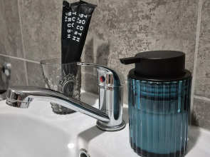 Квартира 1 комнатная улица Лучистая 8