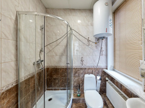 Автор Братиславская