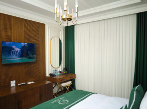 Отель Aliz Boulevard