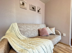 Квартира Просторная двухкомнатная на Каховской