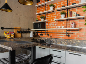 Апартаменты Lalapart Wooden Loft с дизайнерским ремонтом в ЖК Лайнер