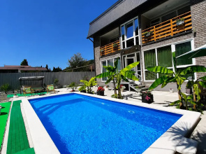 V Solonikah MIRAI Guest house