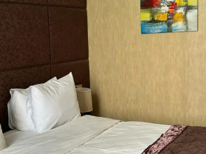 Отель Grand Mirror