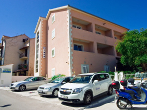 Villa Midea Apart-Hotel