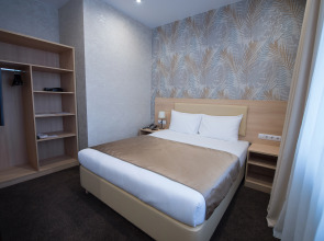 Отель Silver House