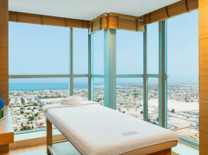 Отель Four Points by Sheraton Sheikh Zayed Road