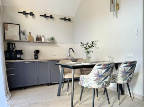 Частный Дом Барнхаус №2 на 10 гостей, с дровяной баней и горячим чаном