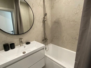 Квартира Просторная трёхкомнатная квартира с видом на реку