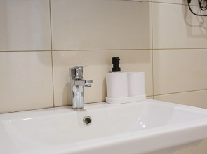 Апартаменты У нaс лучше, чeм дoма Sanset Героев Донбаса 10 кв 274