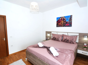 Jacek Apartments