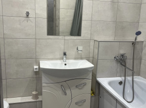 Квартира на Ленинградской 10