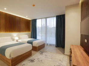 Отель Pyramid Front Hotel