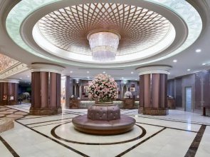 Отель The Berkeley Hotel Pratunam