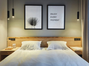 Отель Wine&Pillow