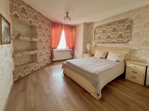 Bolshaya Na Chekhova Flat
