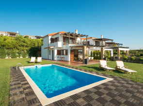 Miroir Private Pool Elani Villa
