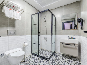 Intercity Airport Hotel