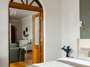Квартира GM Apartments Новая и тихая Трехкомнатная на Тверской