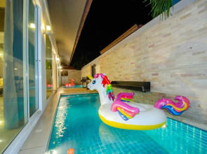 Pattaya Pool Villa