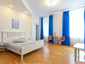 Uyutnaya Kvartira S Saunoy V Tolstovskom Dome V Tsentre Spb Flat