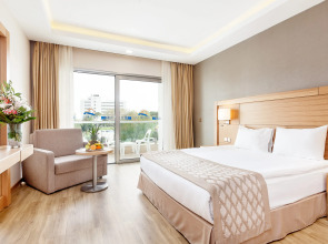 Salamis Bay Conti Resort Hotel