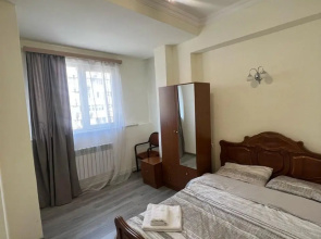 Kvartira The apartment is located on Republic Square. It has one living room and one bedroom